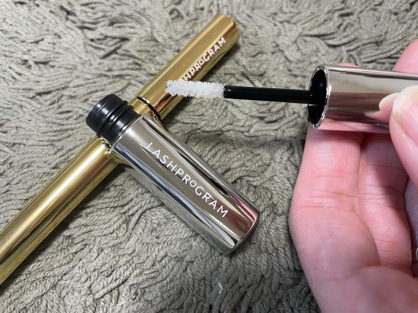 レモン on LIPS 「LASHPROGRAMは、“これからのまつ毛”と“今あるまつ毛..」(3枚目)