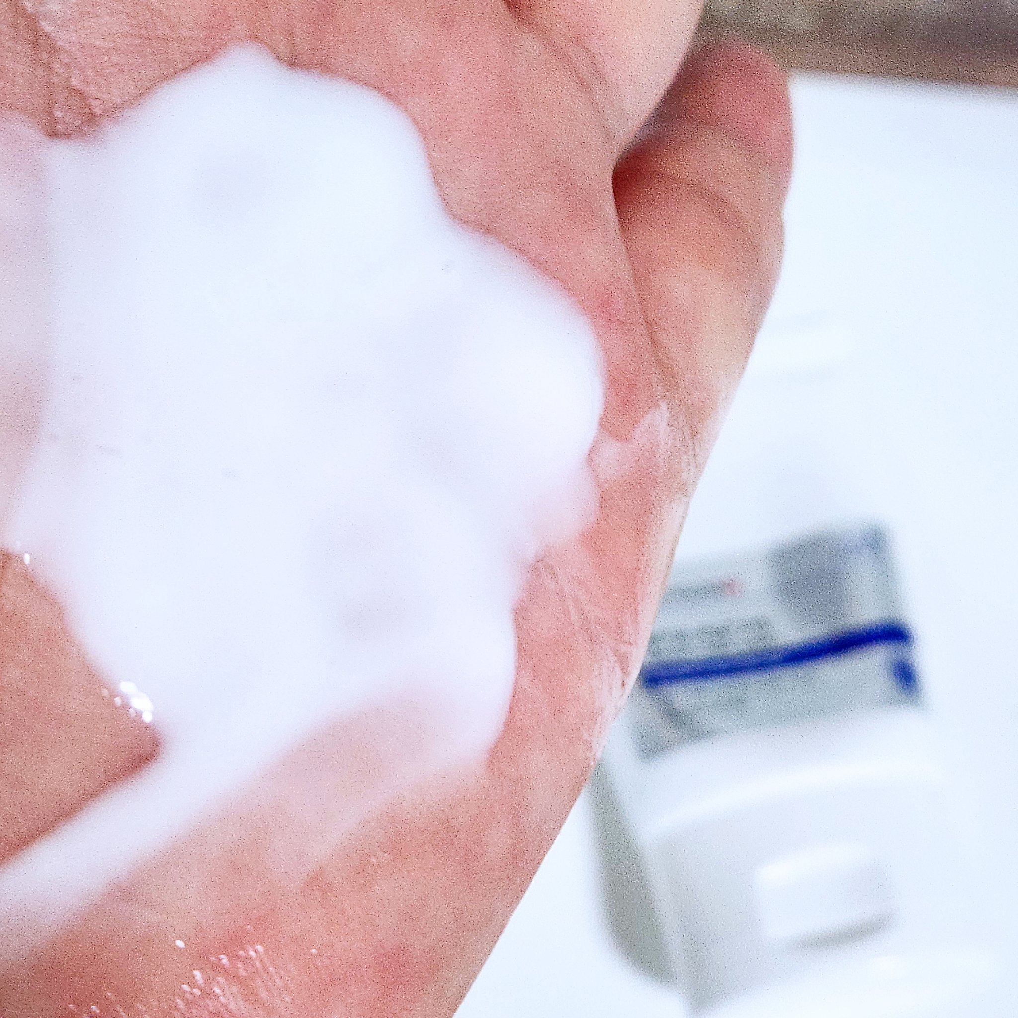 ストレッチマーク クリーム/ILLIYOON/ボディクリームを使ったクチコミ（2枚目）