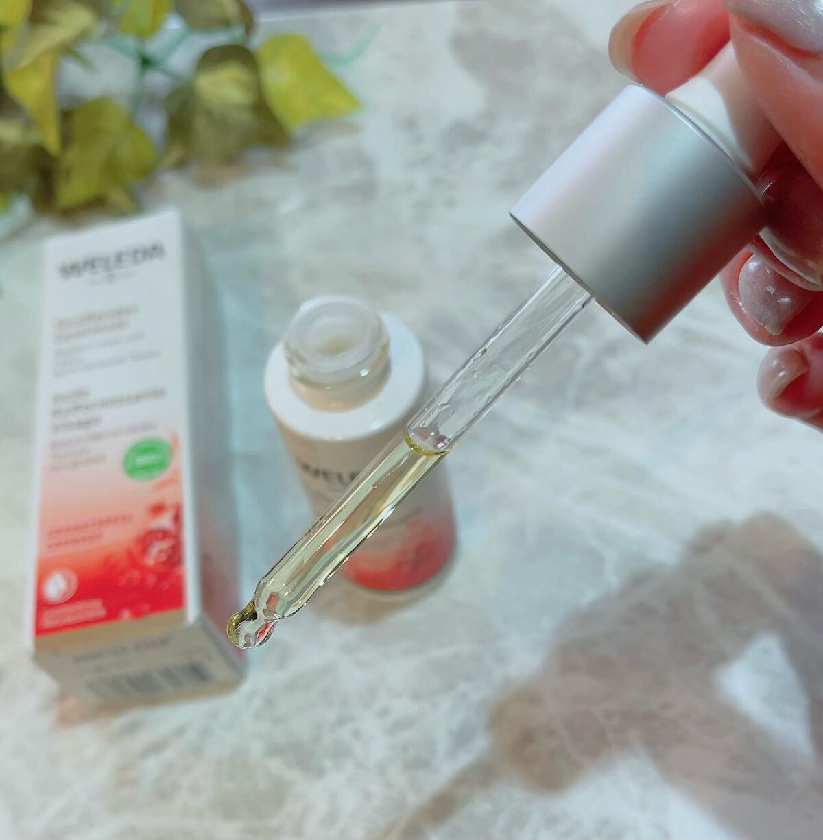 ざくろ フェイシャルオイル/WELEDA/フェイスオイルを使ったクチコミ（2枚目）