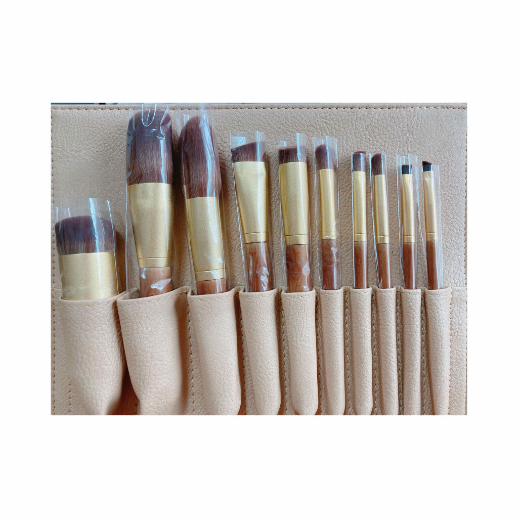 SIXPLUS X MARILYN 10本メイクアップブラシセット/SIXPLUS/メイクブラシを使ったクチコミ（3枚目）