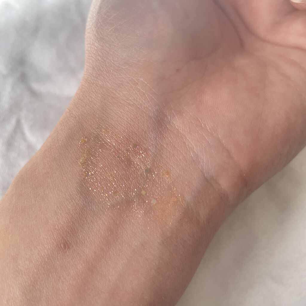 シュガー トゥインクル リキッド グリッター/PERIPERA/グリッターを使ったクチコミ（3枚目）