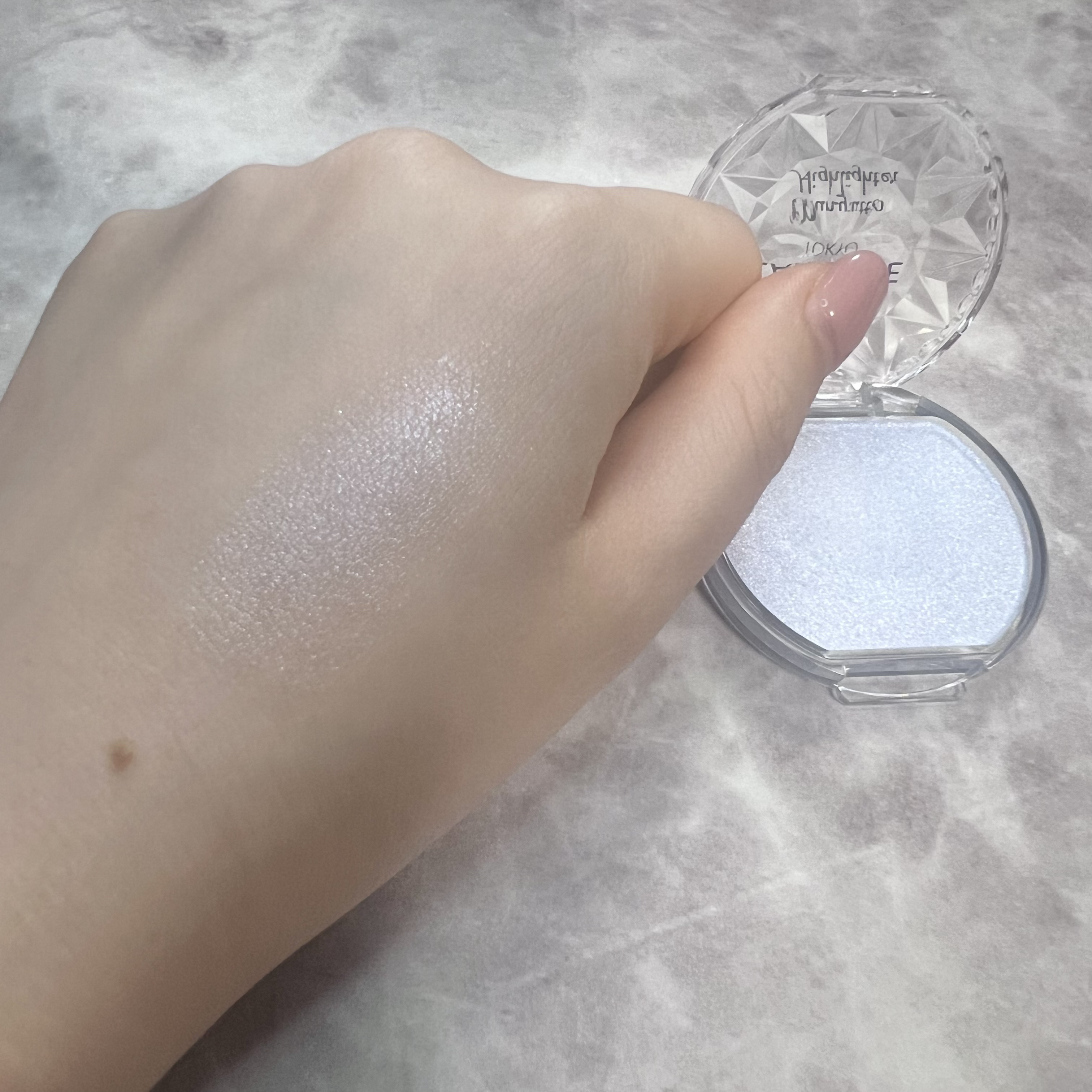 むにゅっとハイライター/キャンメイク/クリームハイライトを使ったクチコミ（3枚目）