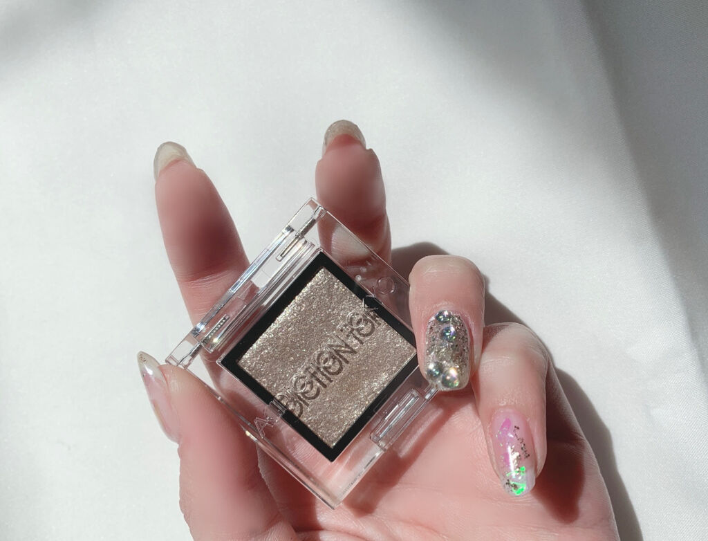 アディクション ザ アイシャドウ スパークル/ADDICTION/単色アイシャドウを使ったクチコミ（2枚目）