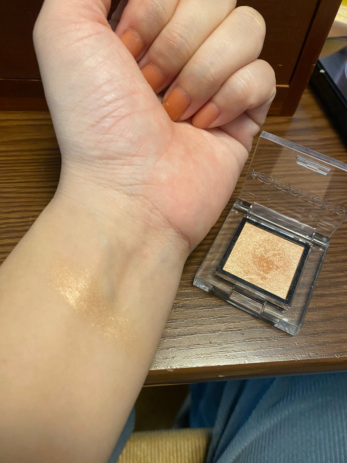 アディクション ザ アイシャドウ パール/ADDICTION/単色アイシャドウを使ったクチコミ(2枚目)