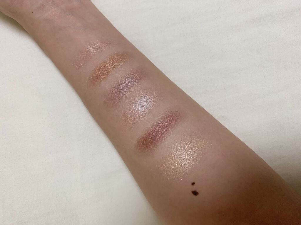 コスミックメタル シャドウ パレット/NYX Professional Makeup/アイシャドウパレットを使ったクチコミ（2枚目）