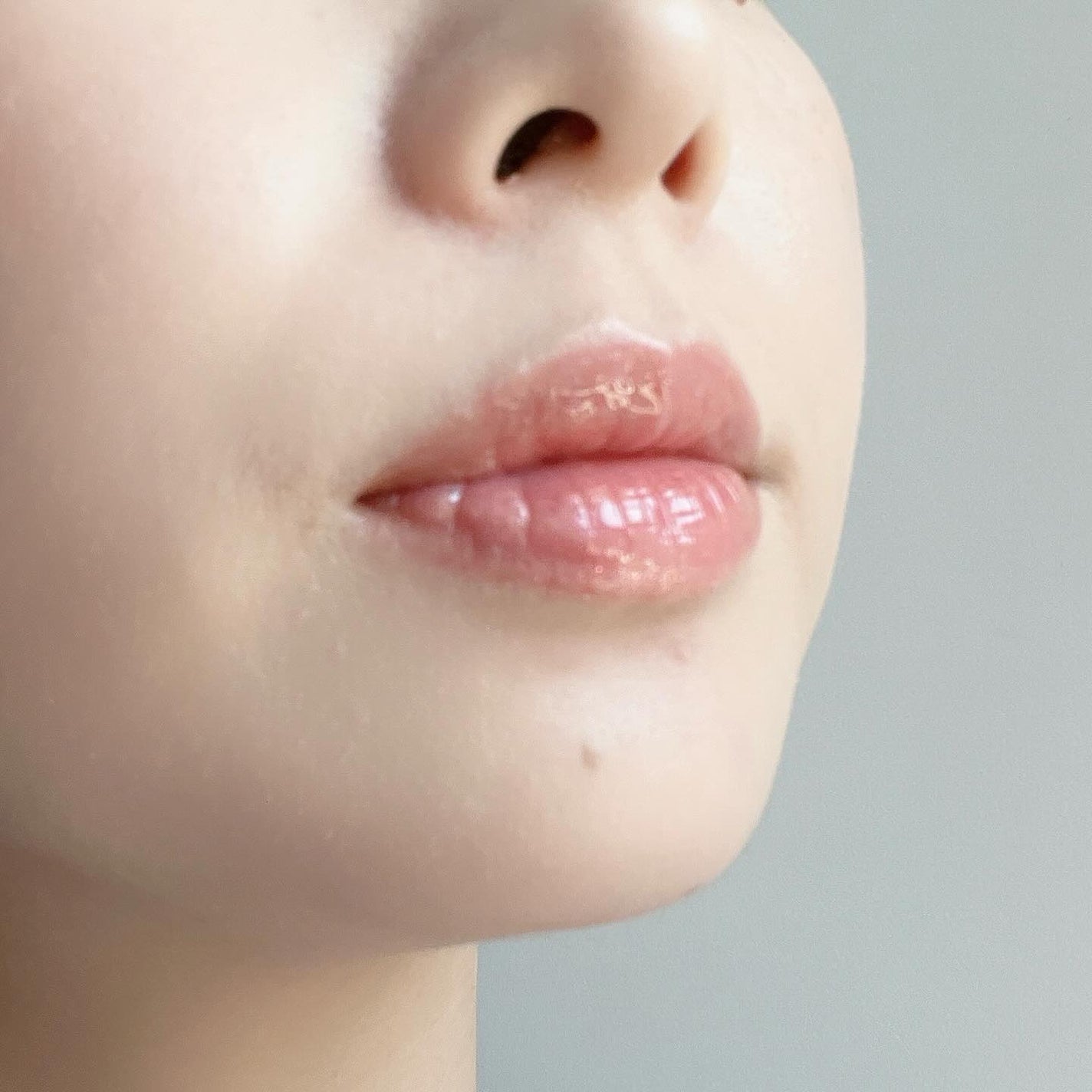 サンちゃん on LIPS 「多数の雑誌にも掲載唇を生まれ変わらせるような根本ケア処方を追求..」(5枚目)