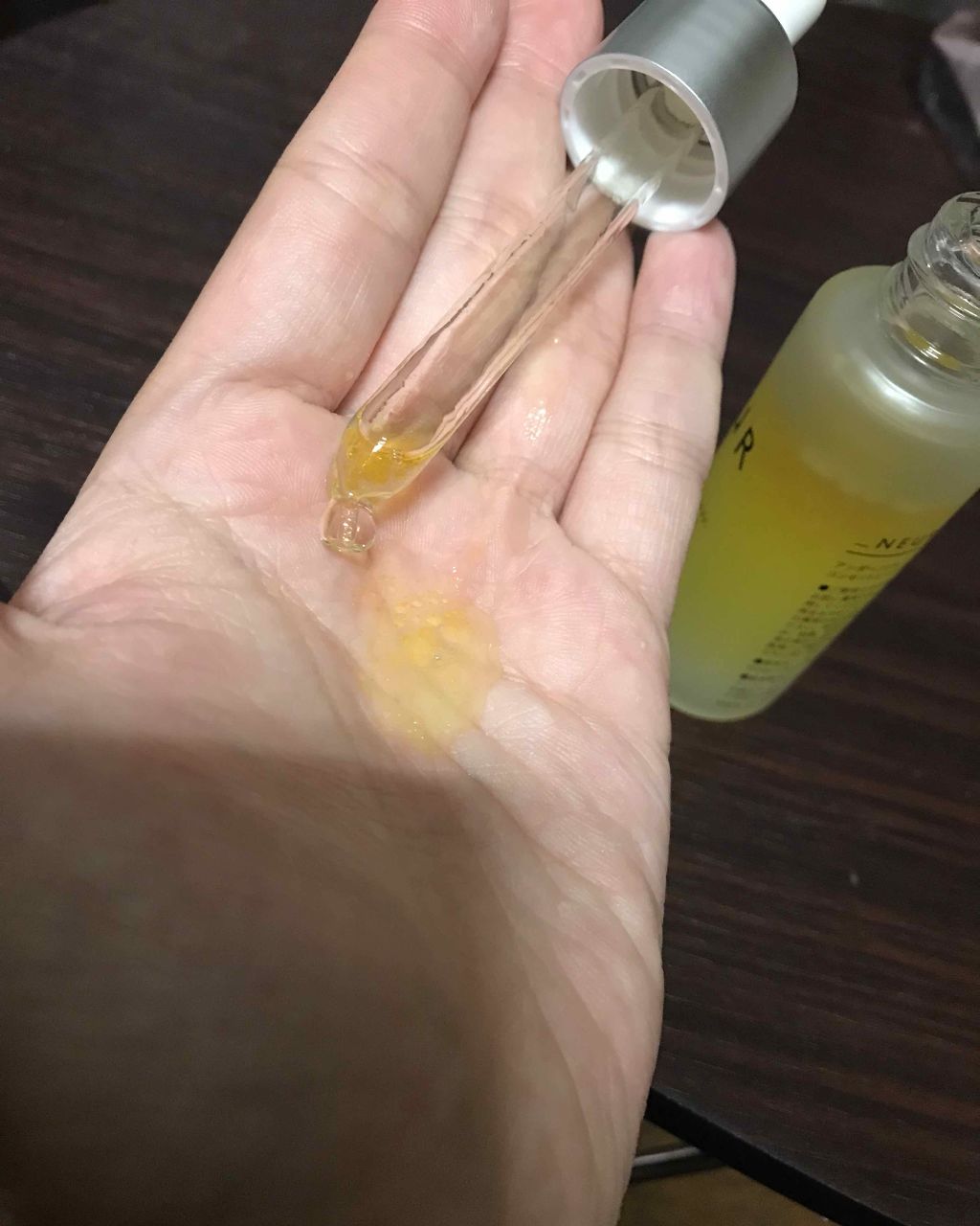 コンセントレート・ウォータリーオイル/アンダーノイル/ブースター・導入液を使ったクチコミ（2枚目）