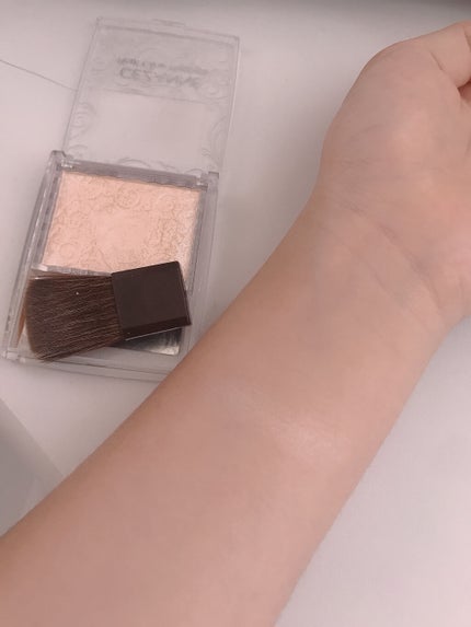 パールグロウハイライト/CEZANNE/パウダーハイライトを使ったクチコミ(3枚目)