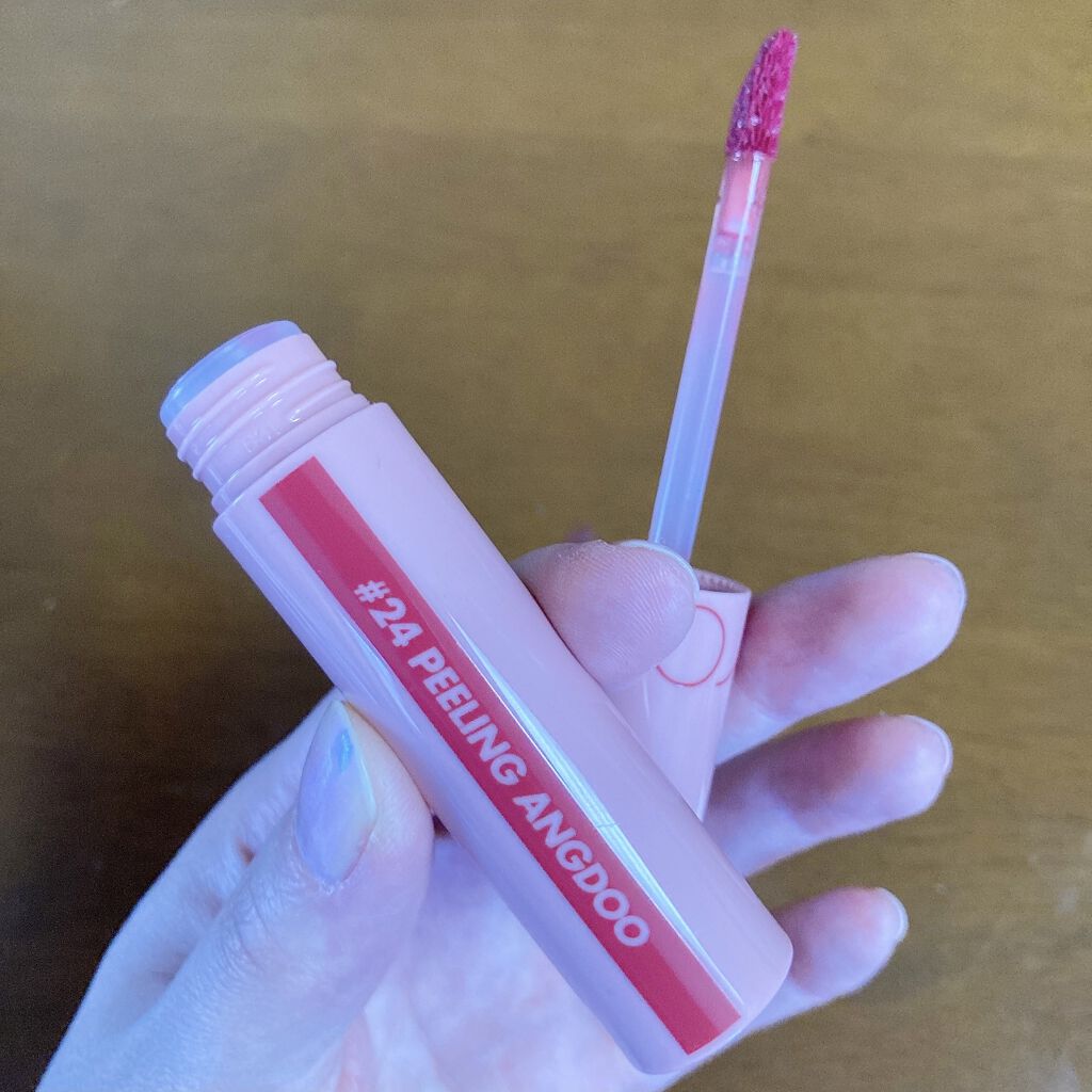 ジューシーラスティングティント/rom&nd/リップティントを使ったクチコミ（2枚目）