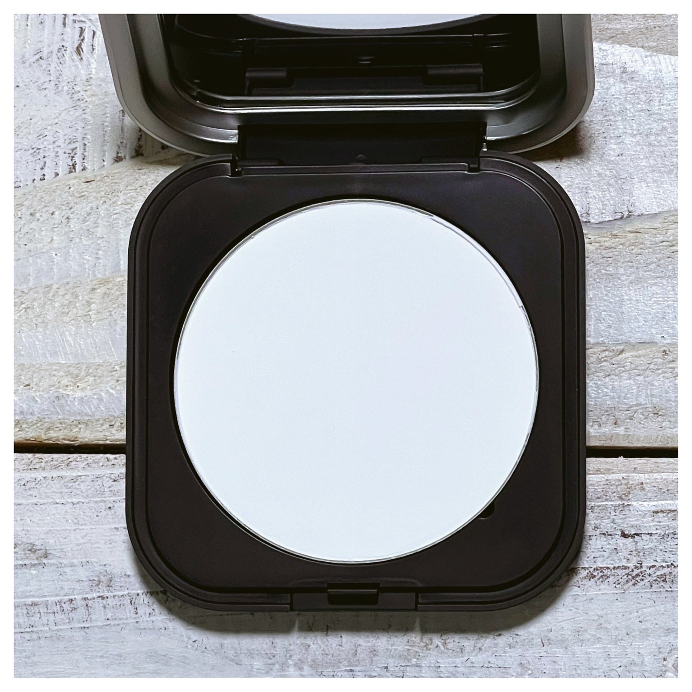 ウルトラHDプレストパウダー/MAKE UP FOR EVER/プレストパウダーを使ったクチコミ(2枚目)