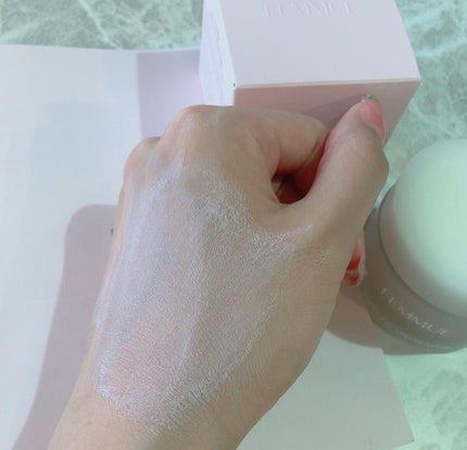 ソフトクレイ ベルベットマスク/FEMMUE/洗い流すパック・マスクを使ったクチコミ(5枚目)