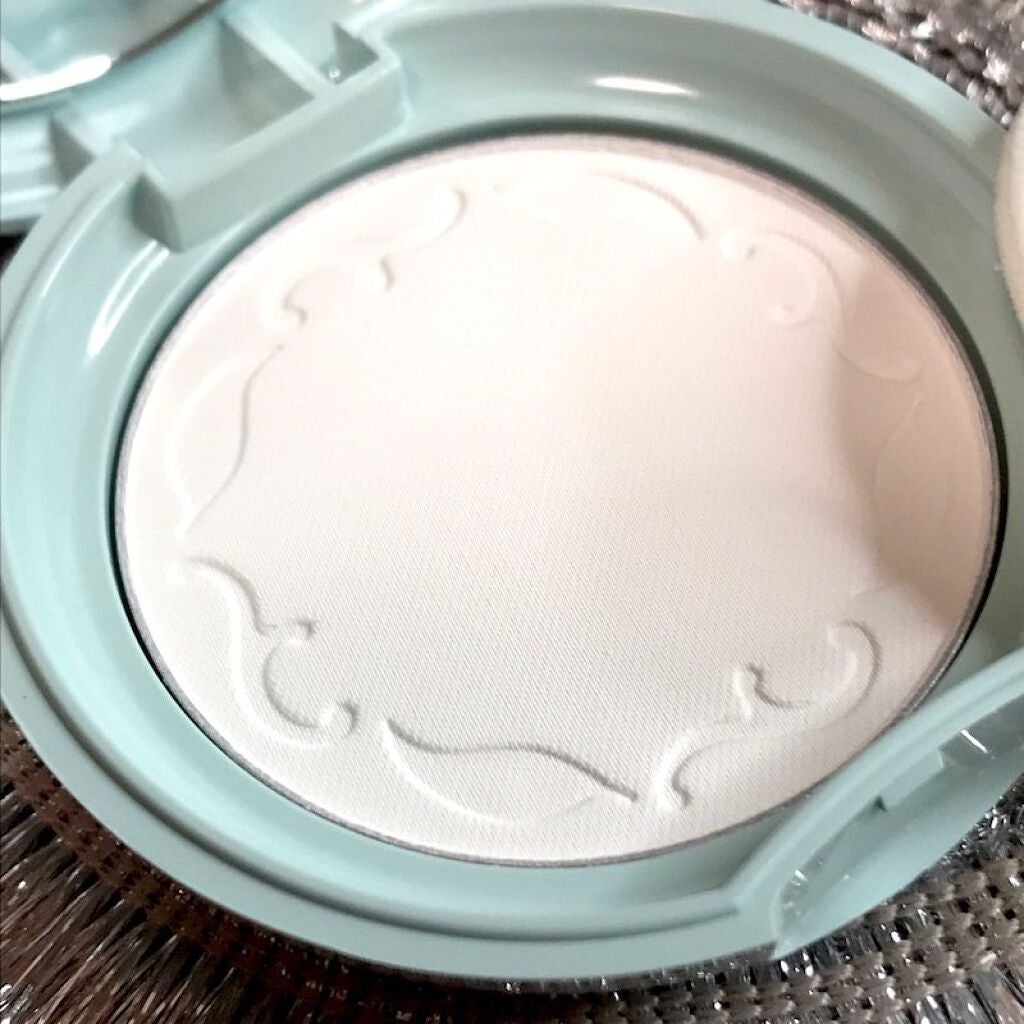 ノーセバム ミネラルパクト N/innisfree/プレストパウダーを使ったクチコミ(3枚目)