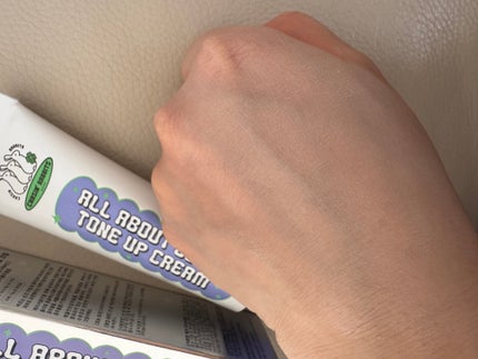 オールアバウトグロウトーンアップクリーム/CHASIN'RABBITS/化粧下地を使ったクチコミ(4枚目)