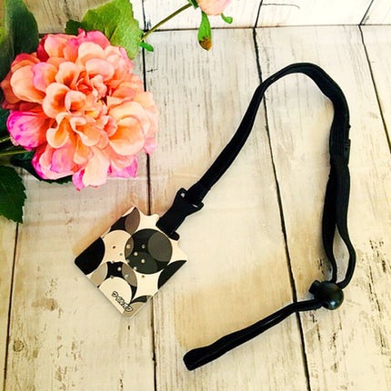 ティーライフ on LIPS 「アルミ袋をハサミで開封し除菌剤を取り出し、ストラップ付のケース..」(4枚目)