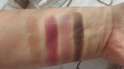 フェイスカラーパレット/チャコット・コスメティクス/アイシャドウパレットを使ったクチコミ(4枚目)