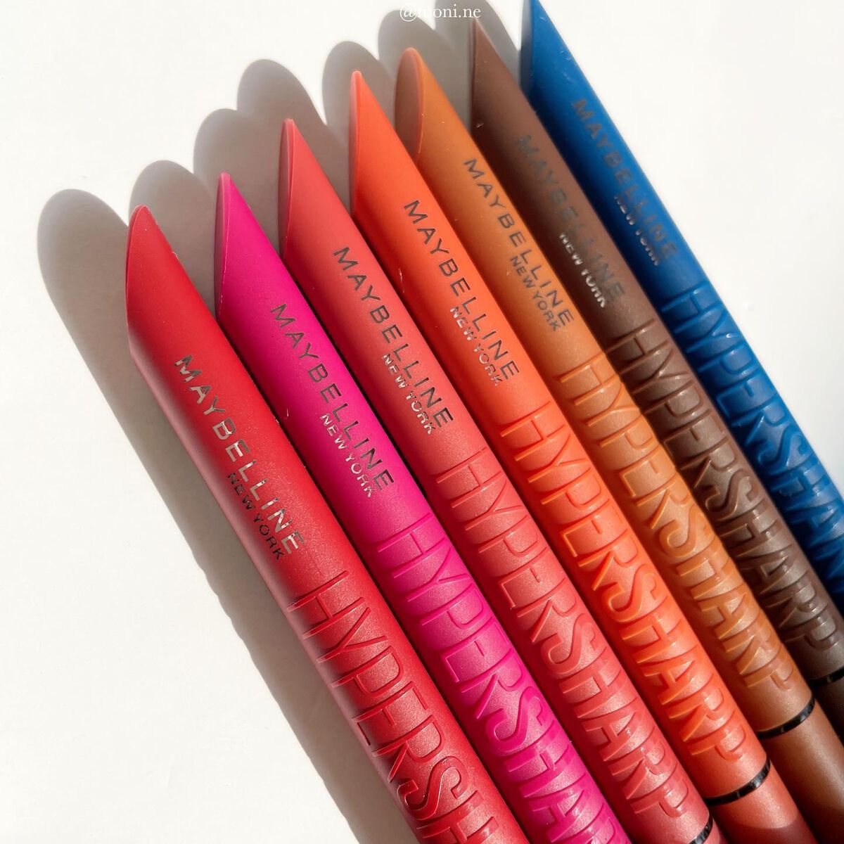 ウルトラカラー アイライナー/MAYBELLINE NEW YORK/リキッドアイライナーを使ったクチコミ(1枚目)