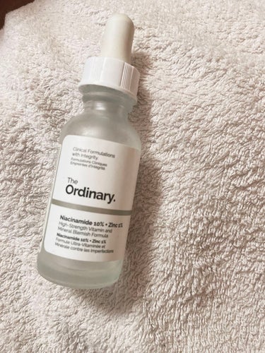 【The Ordinary　使用感レポ✨】

Niacinamide 10% + Zinc 1%

今回は、ナイアシンアミドと亜鉛入り！
ビタミンと一緒に塗るのは禁忌らしいので、ちょっと注意が必要でした