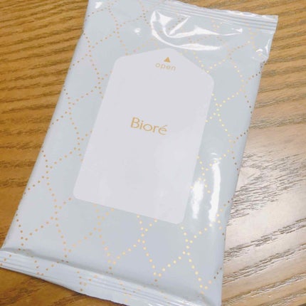 メイクの上からリフレッシュシート/ビオレ/フェイスシートを使ったクチコミ(4枚目)