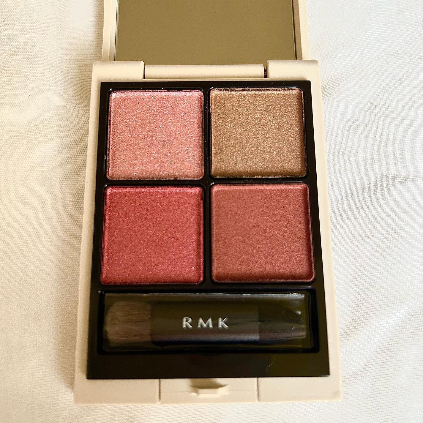 RMK シンクロマティック アイシャドウパレット/RMK/アイシャドウパレットを使ったクチコミ(3枚目)