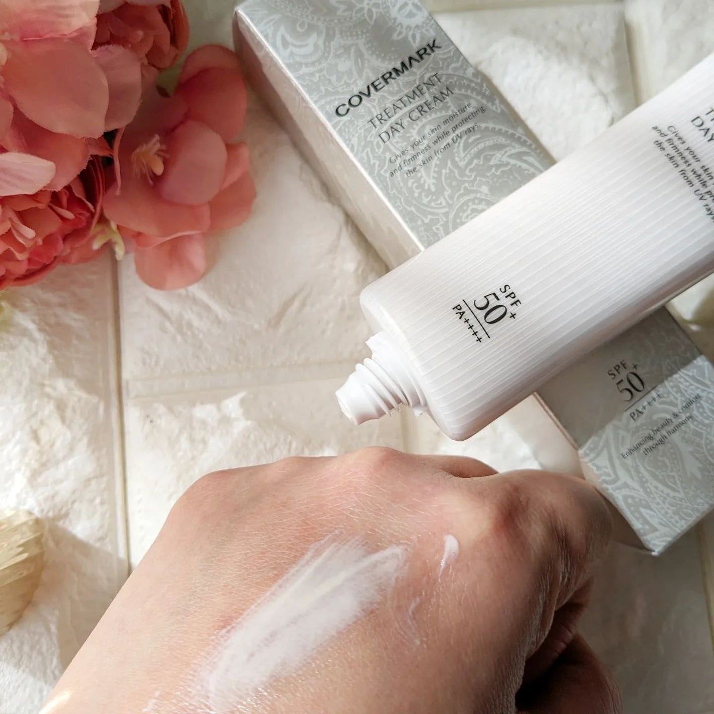 トリートメント デイ クリーム/COVERMARK/日焼け止めクリームを使ったクチコミ(3枚目)