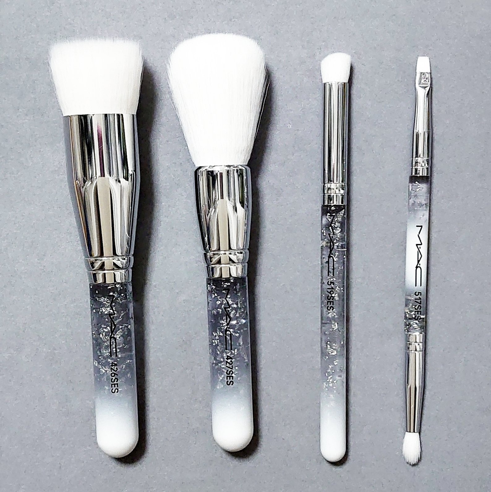 試してみた】M・A・C ブラシ オブ スノー エッセンシャル ブラシ