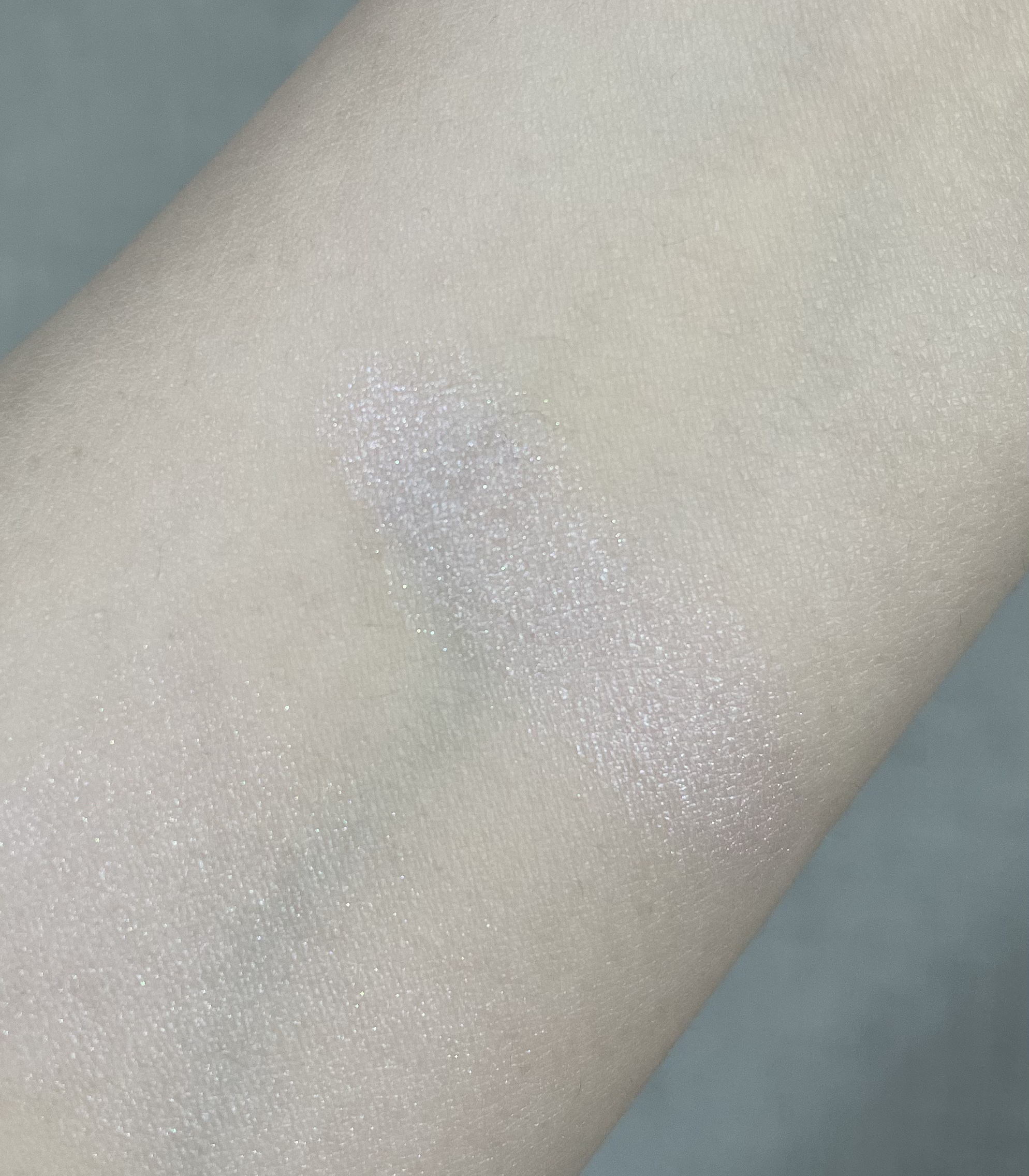 パールグロウニュアンサー/CEZANNE/パウダーハイライトを使ったクチコミ（3枚目）