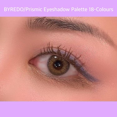 Prismic Eyeshadow Palette 18 Colours/BYREDO/パウダーアイシャドウを使ったクチコミ（1枚目）