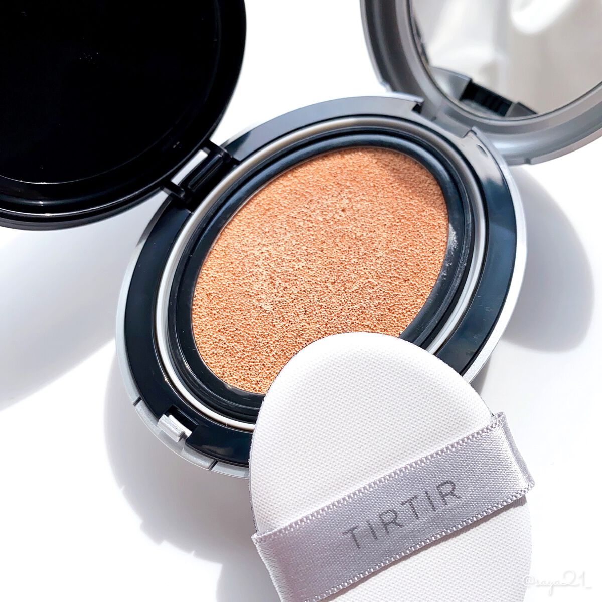 マスクフィットオーラクッション/TIRTIR(ティルティル)/クッションファンデーションを使ったクチコミ（2枚目）