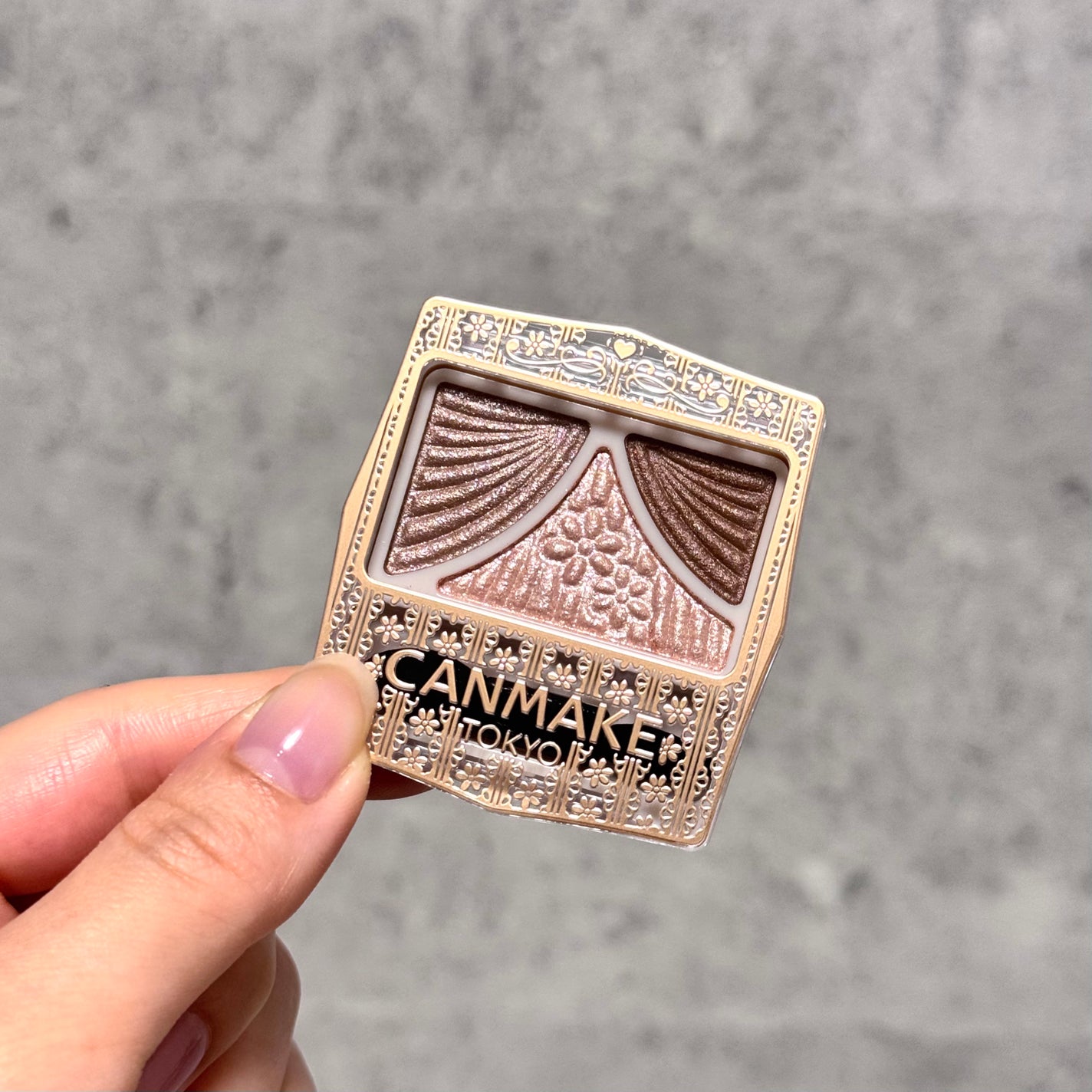 ジューシーピュアアイズ/キャンメイク/アイシャドウパレットを使ったクチコミ(8枚目)