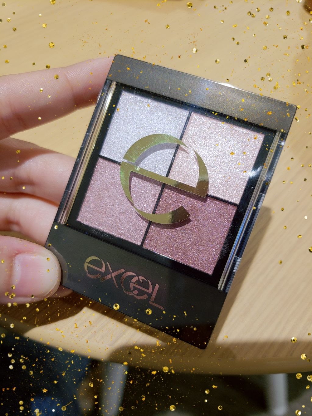 リアルクローズシャドウ/excel/アイシャドウパレットを使ったクチコミ(1枚目)