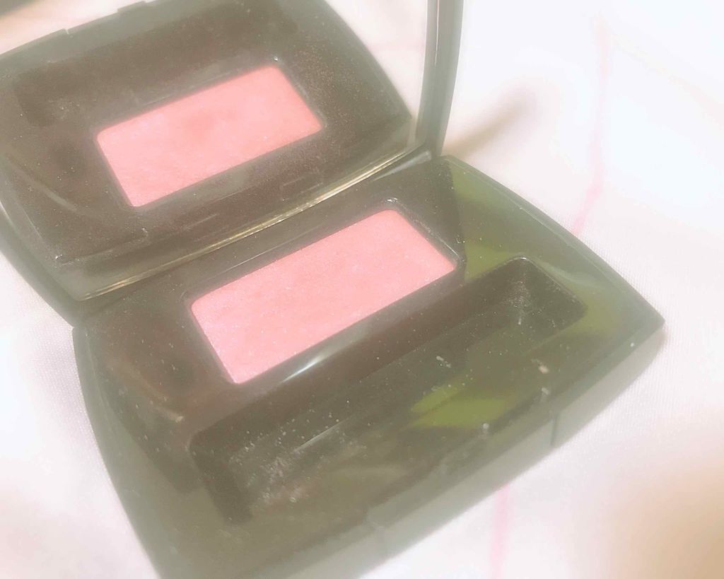 オンブル エサンシエル/CHANEL/単色アイシャドウを使ったクチコミ(2枚目)