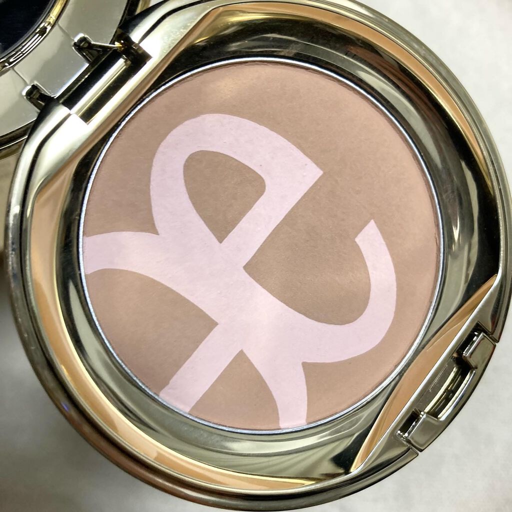 ファイン ヴェルヴェティ ファンデーション NA201/Elégance/パウダーファンデーションを使ったクチコミ（2枚目）