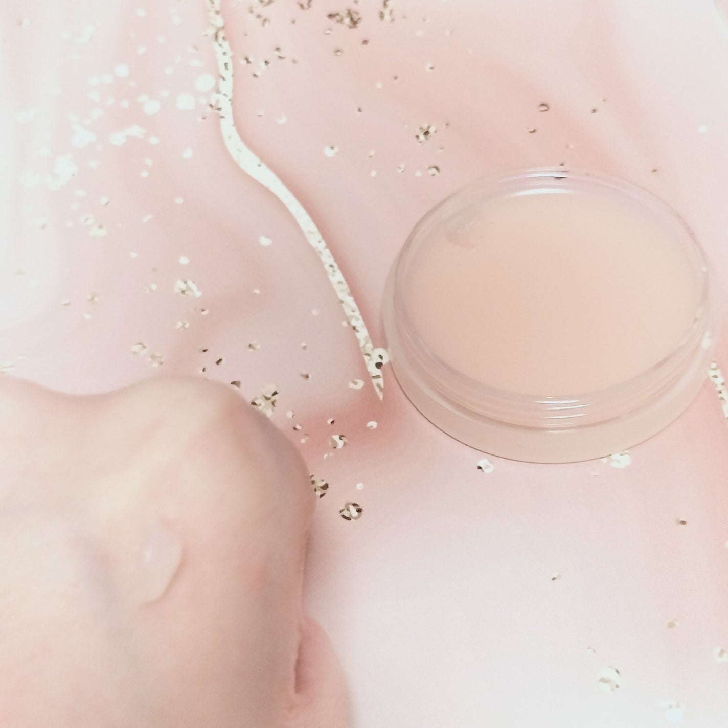 モイストリップバーム/XOUL/リップバームを使ったクチコミ(3枚目)