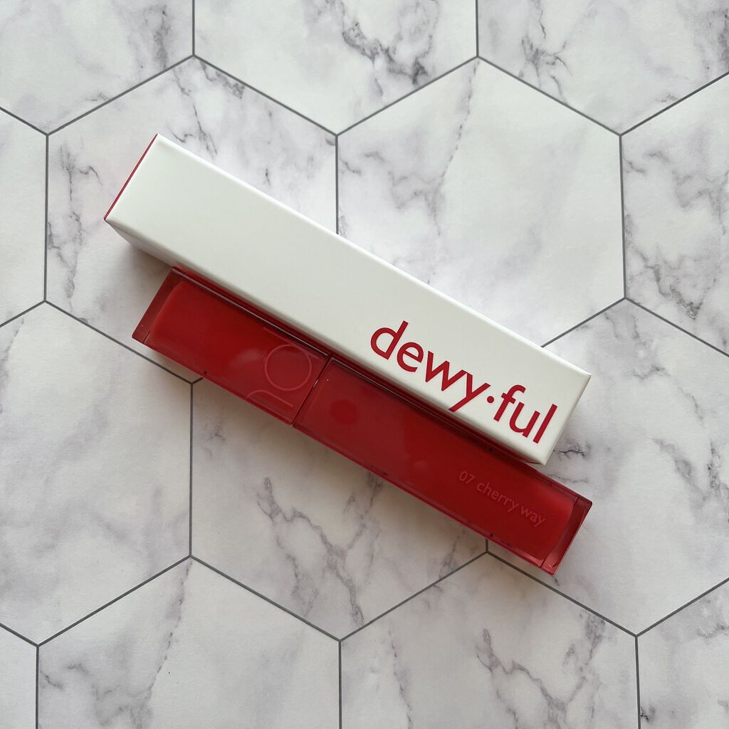 程よいツヤ感✨ティント💄💕

🐝⋆︎*ﾟ∗🍯


🍒 #rom&nd #デュイフル ウォーターティント
       07 #CHERRYWAY
       ¥1,320(税込)



お久しぶりです🐝⋆︎*ﾟ∗🐝
今回は