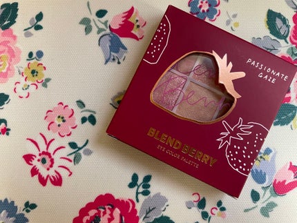 オーラクリエイション/BLEND BERRY/アイシャドウパレットを使ったクチコミ(4枚目)