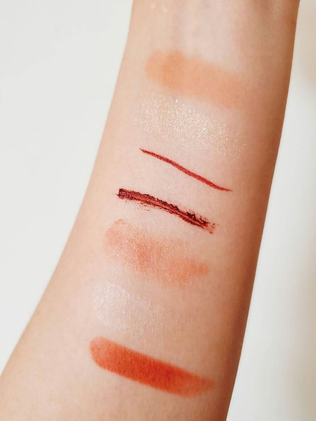 ザ ナウナウアイズ 02 シークレットダスト/RMK/単色アイシャドウを使ったクチコミ（3枚目）