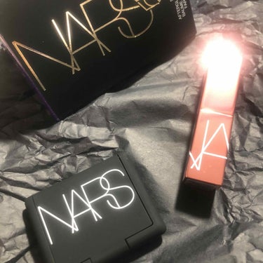 NARS   
ソフトコア  ブラッシュ＆バームデュオ  5028
3,410円(税込)



今回は先月程前に発売されたNARSの商品についてレビューしていきたいと思います👏👏👏

今回レビューするコ