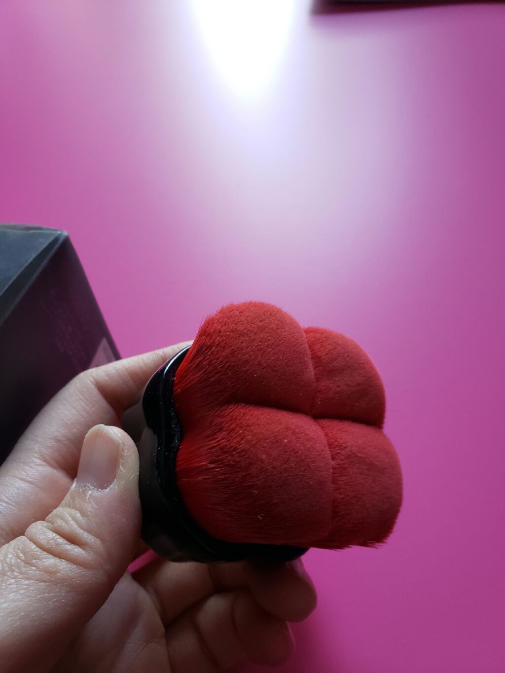 HANATSUBAKI HAKE ポリッシング フェイスブラシ/SHISEIDO/メイクブラシを使ったクチコミ（2枚目）