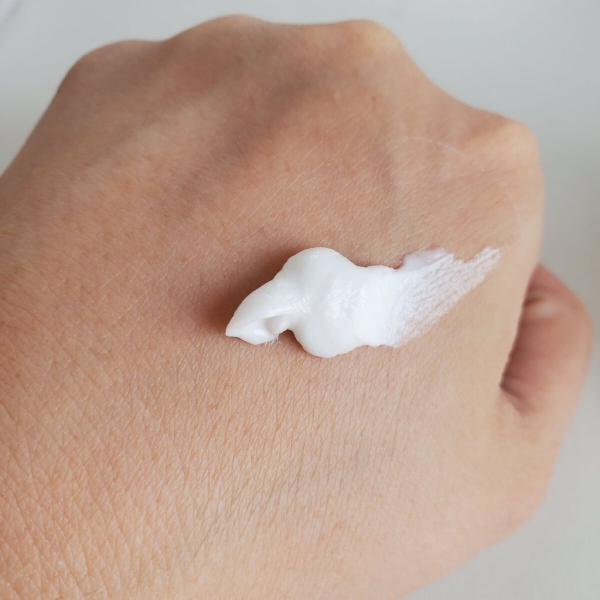 薬用ハンドクリーム/アベンヌ/ハンドクリームを使ったクチコミ（2枚目）