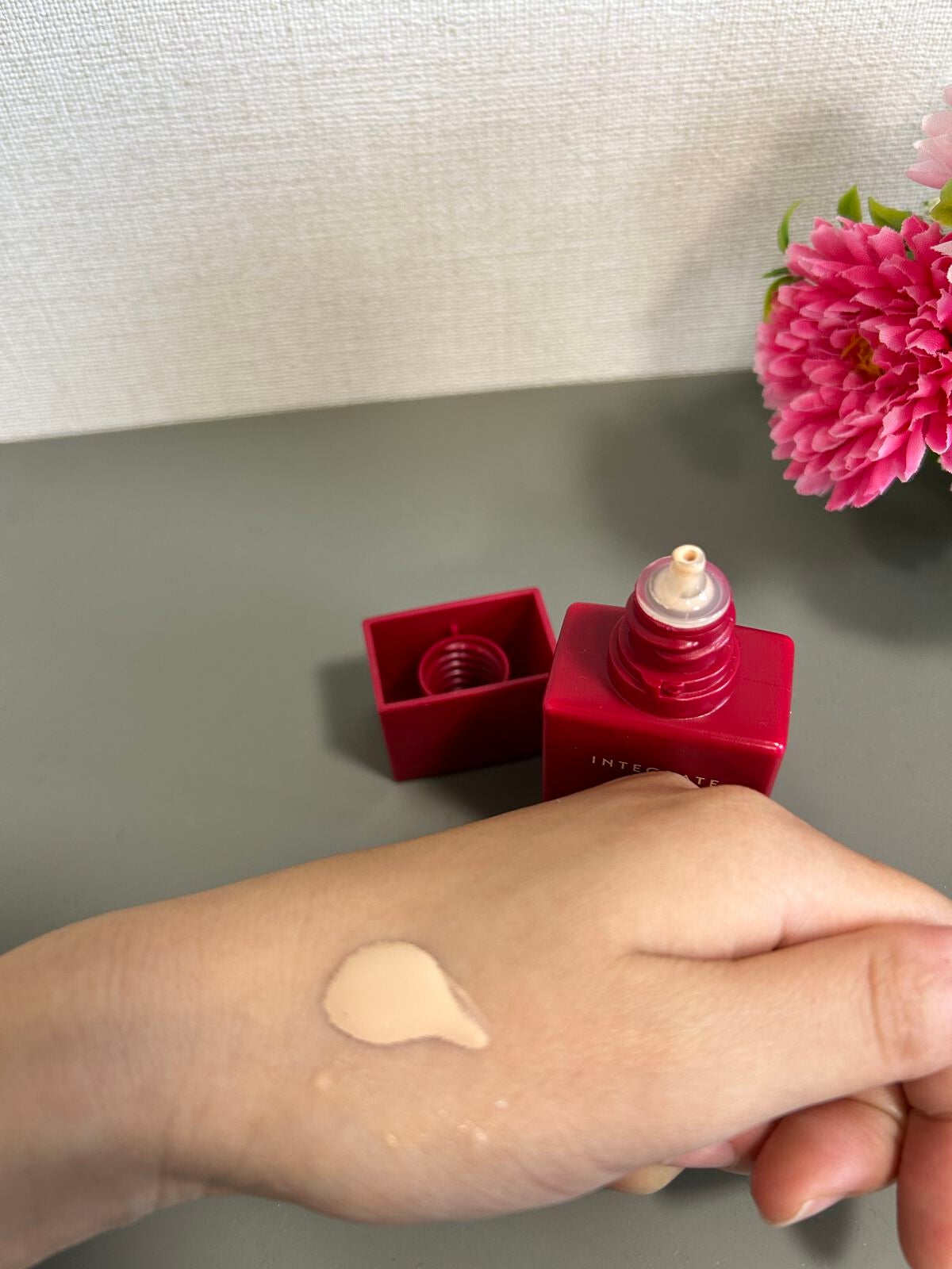 プロフィニッシュリキッド/インテグレート/リキッドファンデーションを使ったクチコミ(3枚目)