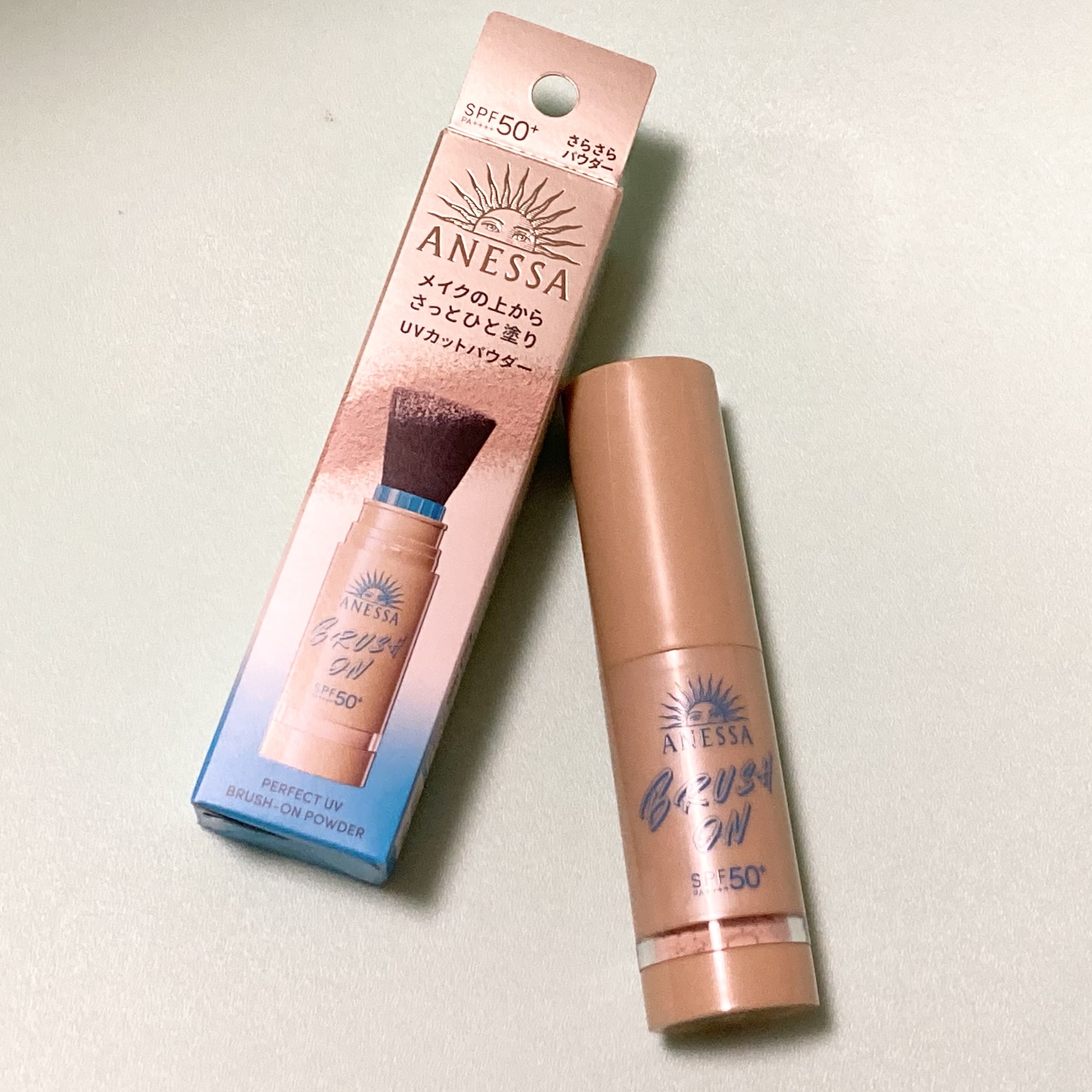 「アネッサ」さまから商品提供をいただきました。化粧直し&UV対策 が一本で？！☀️アネッサパーフェクトUVブラッシュオンパウダー

☀️オススメポイント☀️
！さっとひと塗りで化粧直し&UV対策
！ベタつかない
！持ち運び便利
！SPF50