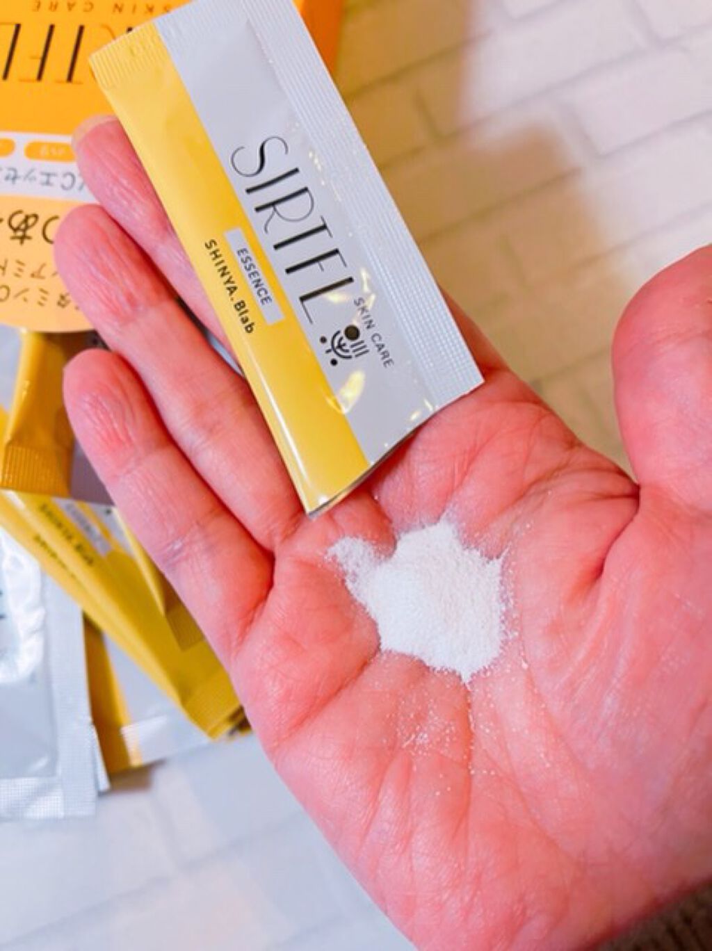 ブライトV.Cエッセンスパウダー/SIRTFL/その他スキンケアを使ったクチコミ(3枚目)