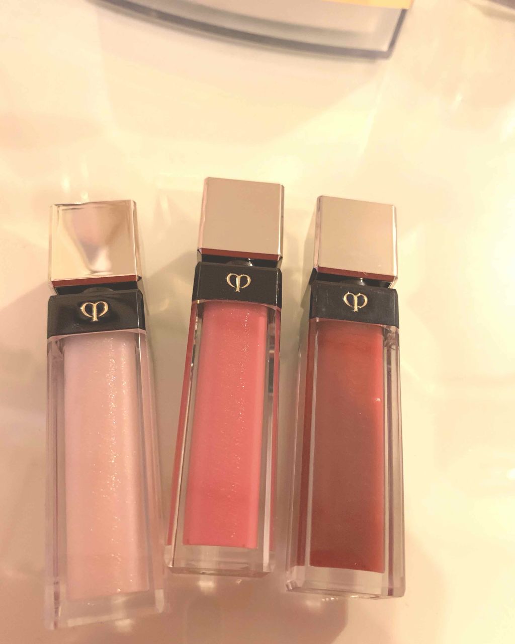 クレ・ド・ポー ボーテ ブリアンアレーブルエクラ/クレ・ド・ポー ボーテ/リップグロスを使ったクチコミ（1枚目）