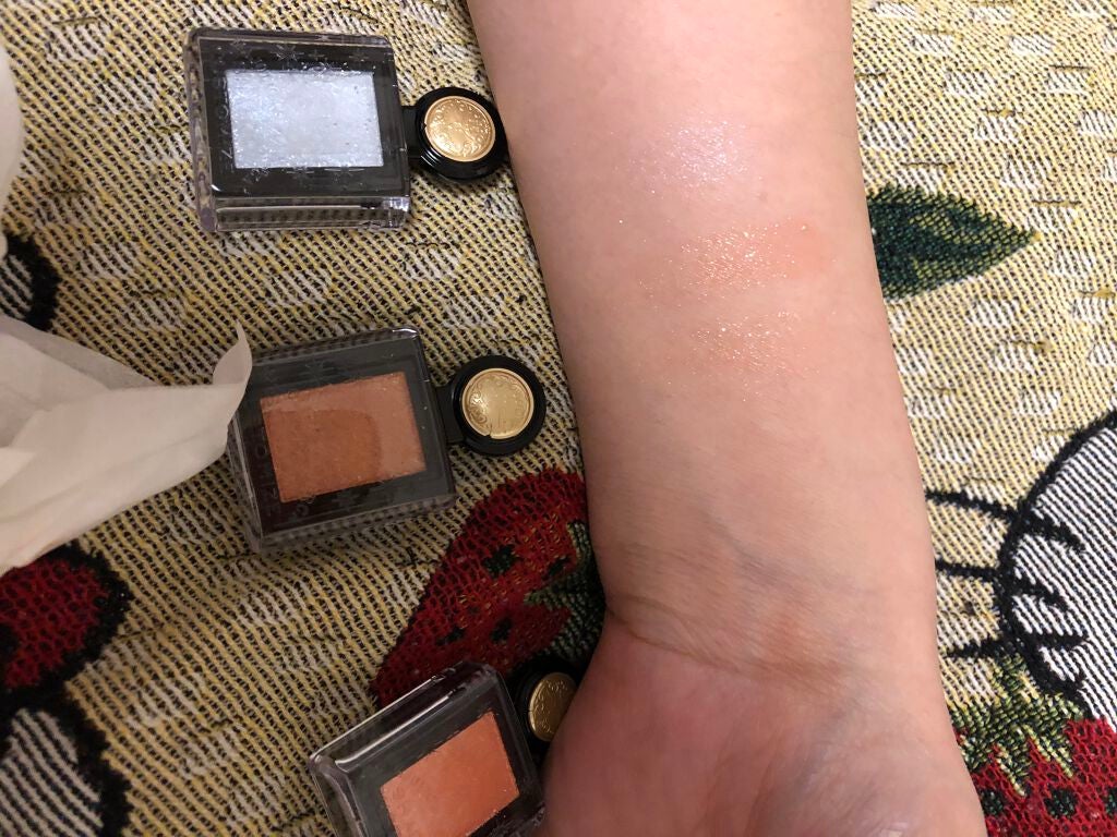 シャドーカスタマイズ/MAJOLICA MAJORCA/単色アイシャドウを使ったクチコミ(3枚目)