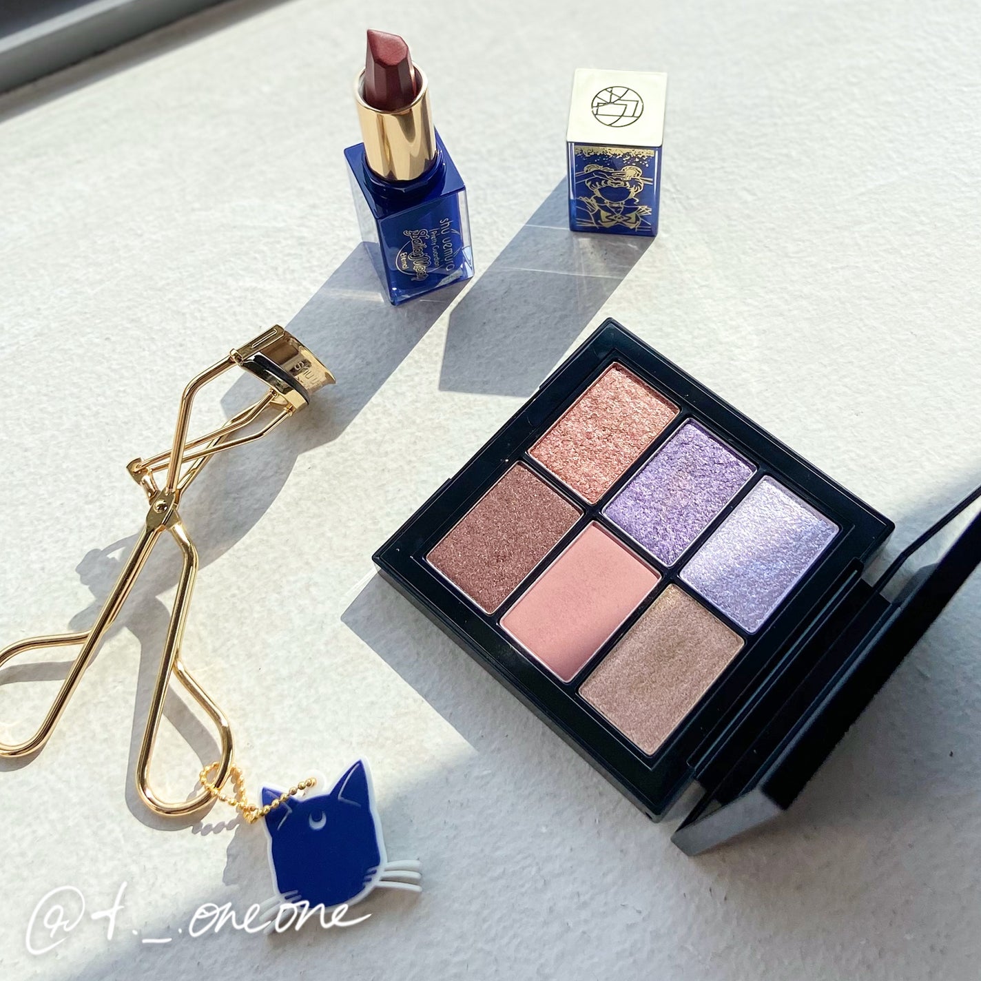 å€ã
çŸð¬(t._.oneone) on LIPS ãâšä»æŽãªãã§ããã©ðæã«ããã£ãŠãããããïŒ/âSwipefo..ãïŒ3æç®ïŒ