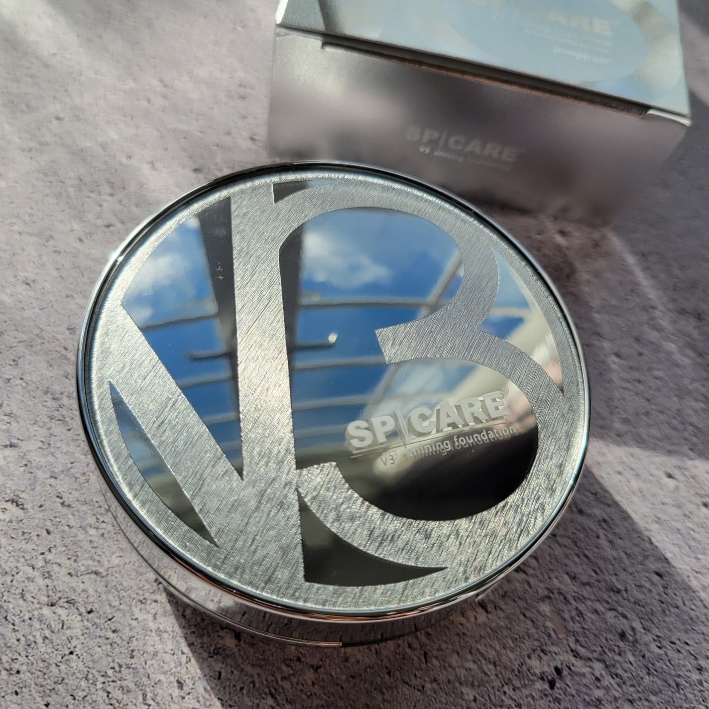 V3シャイニングファンデーション/SPICARE/クッションファンデーションを使ったクチコミ(1枚目)