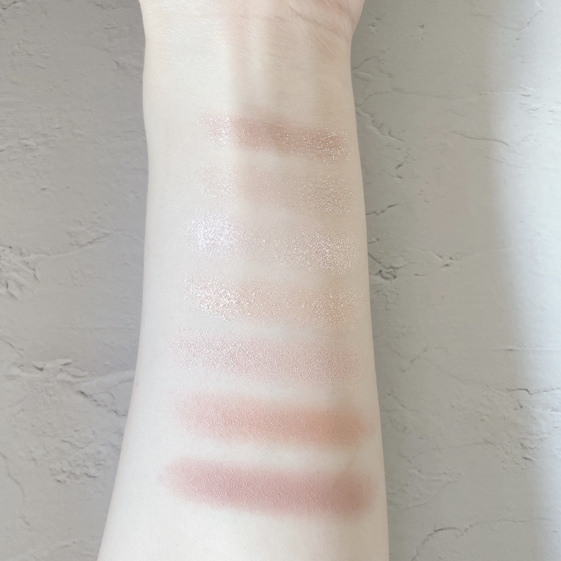 フーミー シングルラメシャドウ/WHOMEE/単色アイシャドウを使ったクチコミ（2枚目）