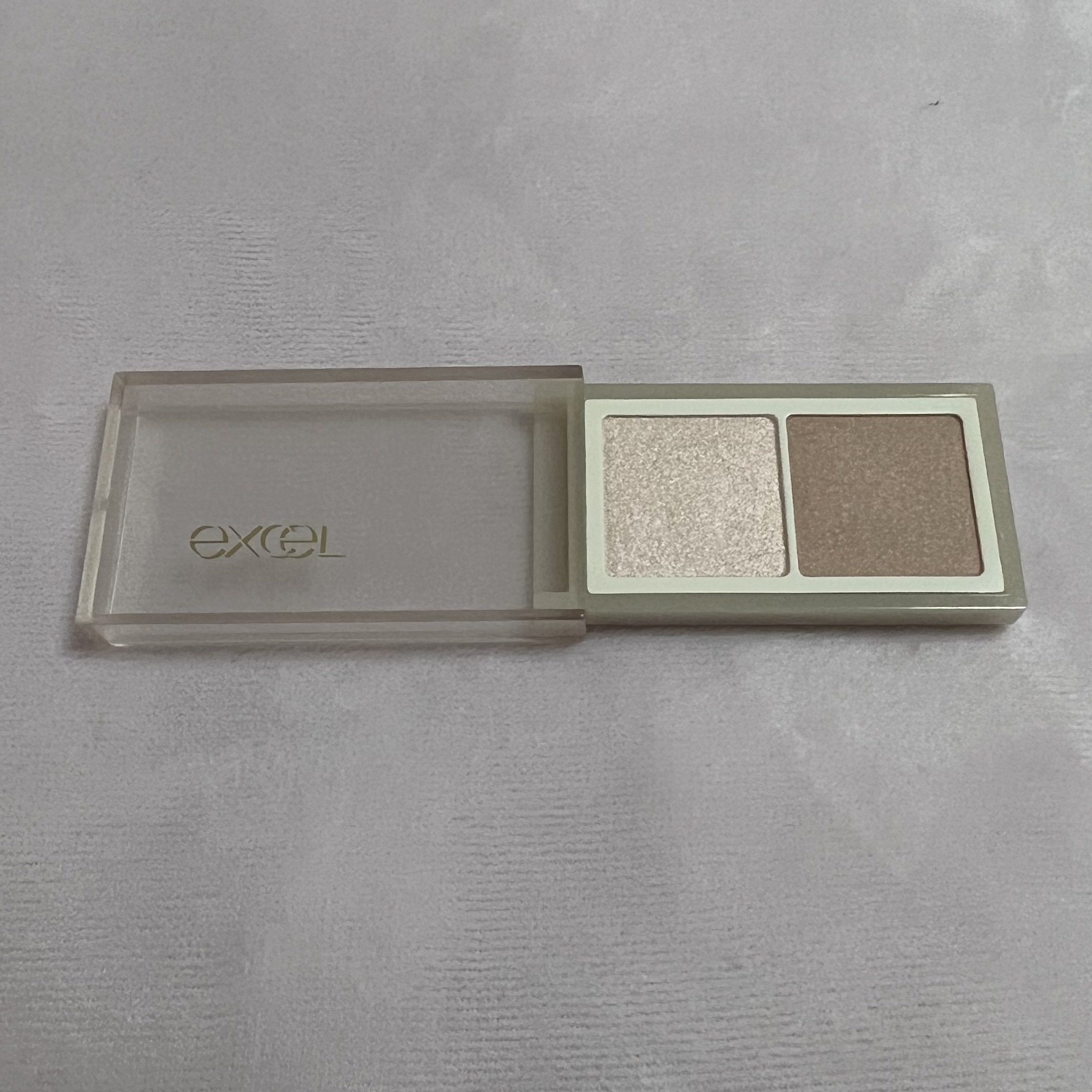 アイニュアンサー EN03 サイレントポピー/excel/アイシャドウパレットを使ったクチコミ（1枚目）