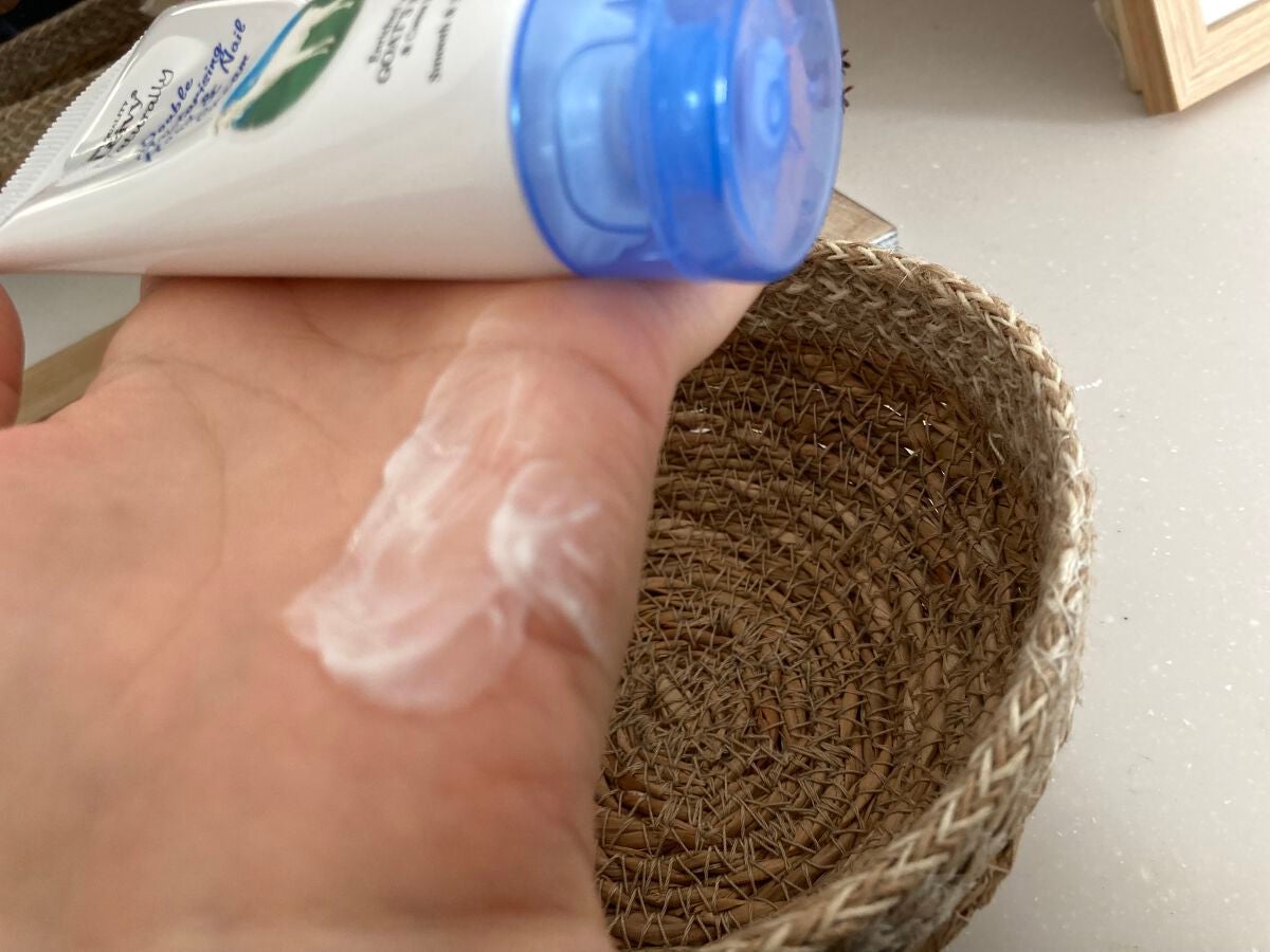 レイヴィー ハンド&ネイルクリームゴートミルク/Leivy/ハンドクリームを使ったクチコミ(2枚目)