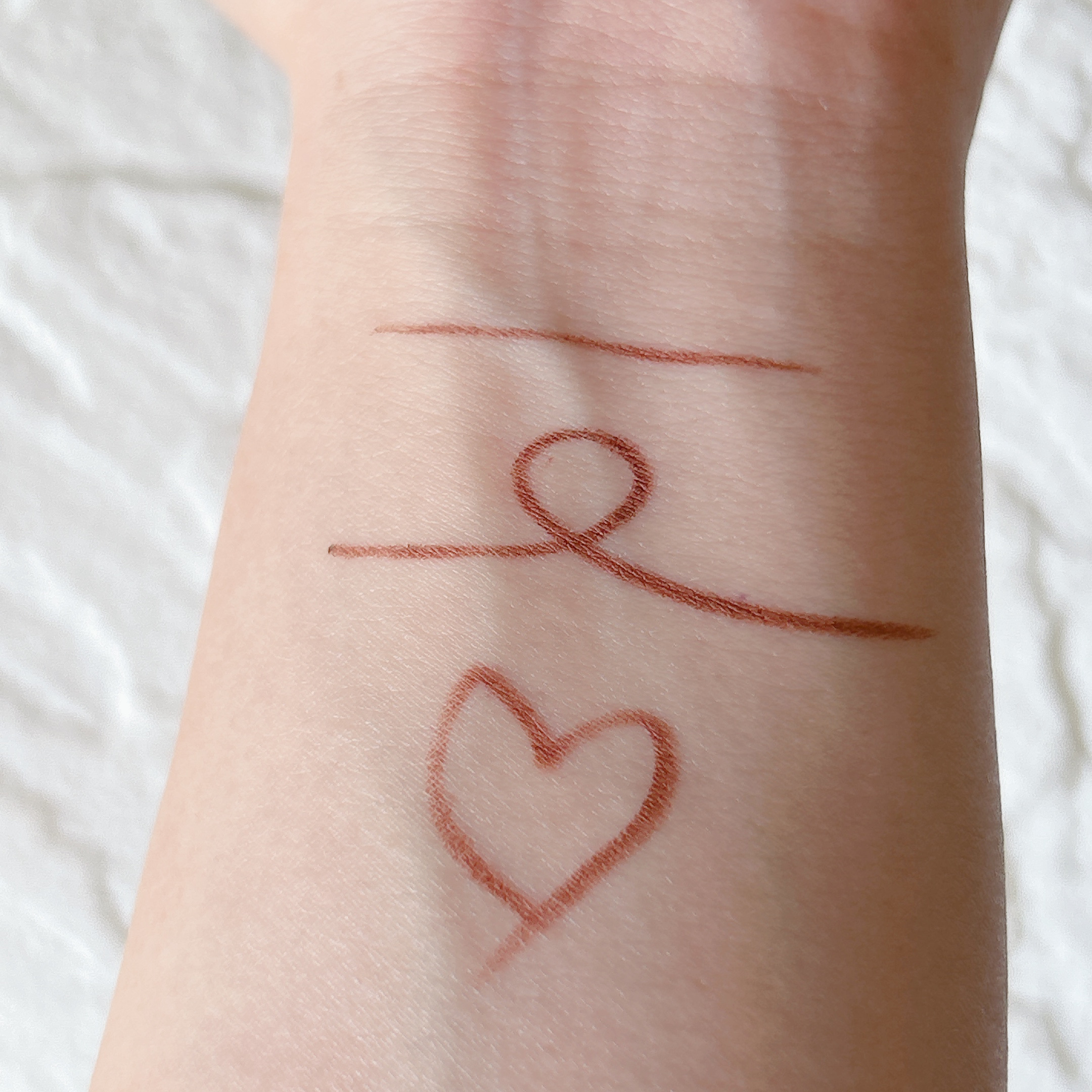 「密着アイライナー」極細クリームペンシル/デジャヴュ/ペンシルアイライナーを使ったクチコミ（3枚目）